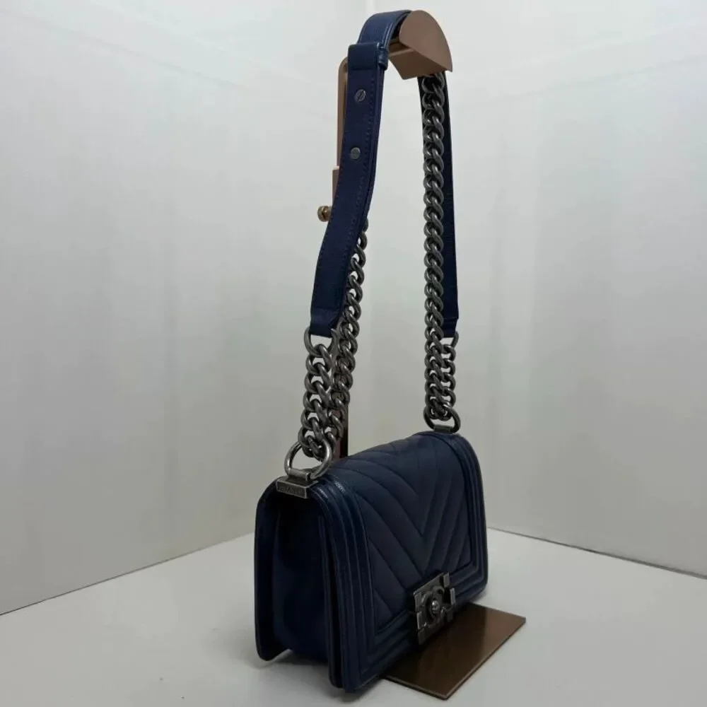CHANEL brand color